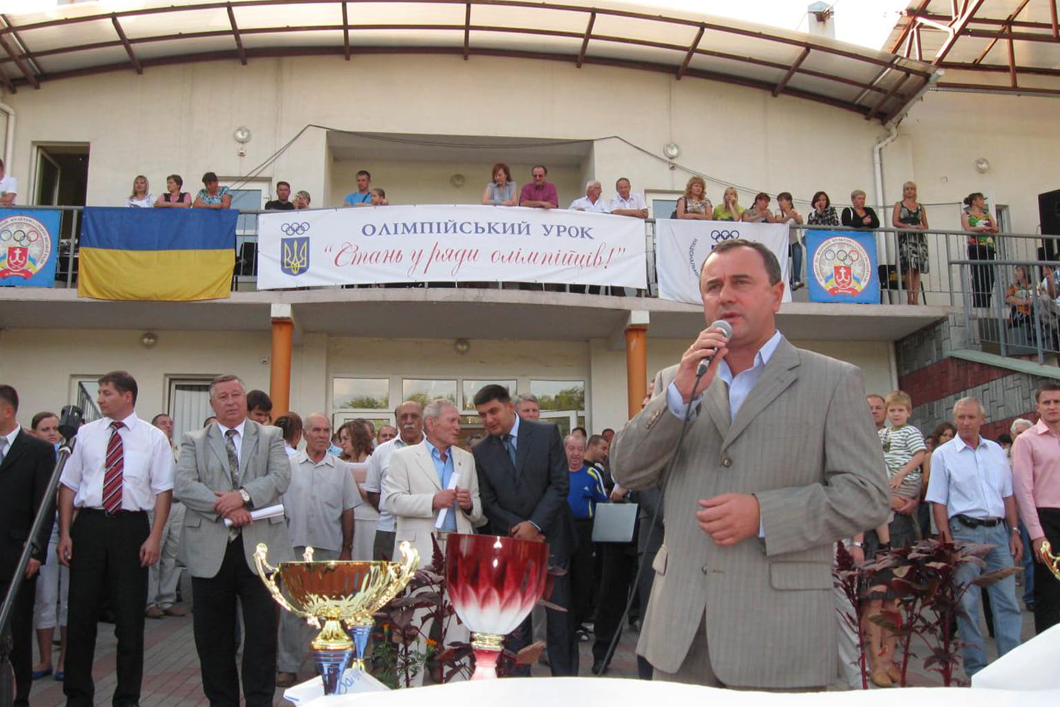 Олександр Домбровський — Управління регіональними системами, 2002–2010